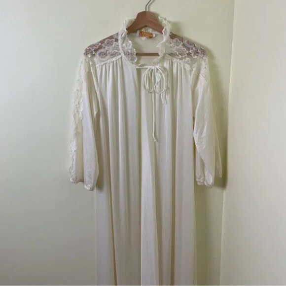 Vintage Ilise Stevens White Lace Nightgown Robe Made in USA SIZE SMALL - Picture 4 of 11